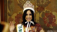 Miss International 2015, Edymar Martinez Blanco hadir di Indonesia, Jumat (19/2/2016).