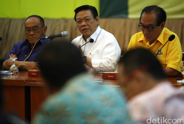 Agung Laksono: Kalau Ada Caketum Golkar Berpolitik Uang, Langsung Didrop!