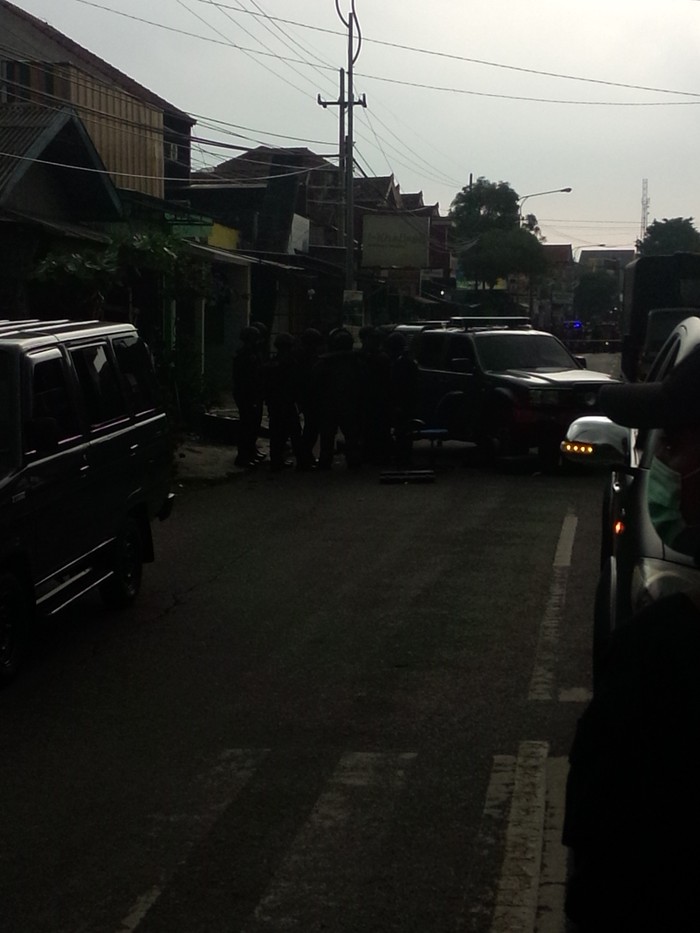Tas Ransel Tergeletak di Jalan Dekat Rumah Terduga Teroris Kagetkan Polisi