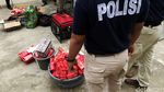 Polisi Amankan Miras dan Kondom di Kalijodo