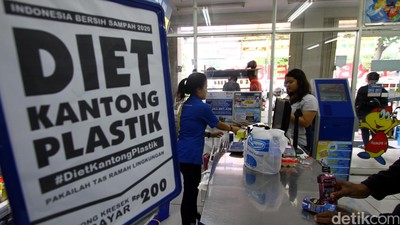 Waralaba Ikut Diet Kantong Plastik