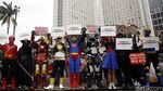Aksi Superhero Tolak Revisi UU KPK