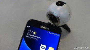 Bentang layarnya kini 5,1 inch. Resolusinya quad HD, sama seperti S7 Edge. Foto: detikINET/Fino Yurio Kristo