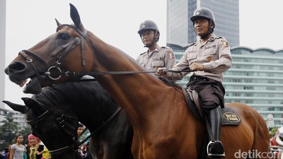 Polisi Berkuda Amankan CFD