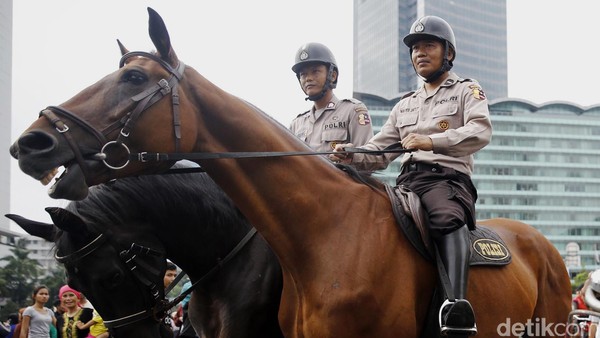 Polisi Berkuda Amankan CFD