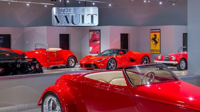 Parkir di Tempat Ini Harus Bayar Rp 1,5 Miliar Setahun