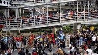 Pengunjung sudah memadati area panggung utama di Jalan Hayam Wuruk, tepat di depan LTC Glodok, sejak pukul 11.00 WIB.