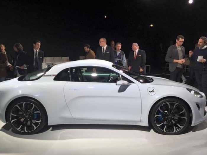 Renault-Alpine Bakal Usung Mesin Mercedes-AMG?