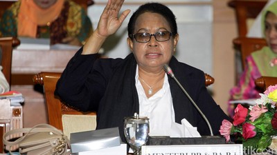 Menteri Yohana Jelaskan LGBT ke Komisi VIII