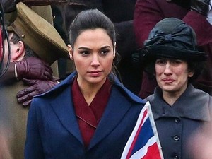 Penampakan Gal Gadot Syuting Wonder Woman di London