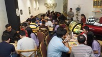 Penempatan member dilakukan secara acak.