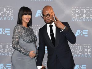 Ne-Yo Resmi Nikahi Kekasih yang Sedang Hamil Tua