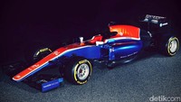 Di bodi MRT05, Pertamina selaku sponsor mendapatkan ruang yang amat besar. Tulisan PERTAMINA terlihat besar dan sangat jelas di sayap belakang mobil. (Ist/ManorRacing).