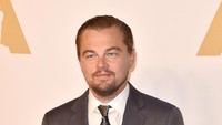 Peran Leonardo DiCaprio untuk film The Revenant membuat aktor berusia 41 tahun itu kembali masuk dalam jajaran nominasi Aktor Terbaik di Oscar. Kevin Winter/Getty Images/detikFoto.