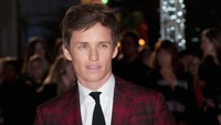 Akting Eddie Redmayne di Danish Girl sukses membuatnya masuk nominasi Aktor Terbaik. Ia merupakan satu-satunya diantara nominator lainnya yang pernah meraih piala dari kategori serupa lewat film The Theory of Everything. Eamonn M. McCormack/Getty Images/detikFoto.