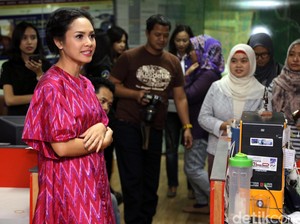 Demi Lingkungan Sehat, Penyanyi Andien Dukung Kebijakan Plastik Berbayar