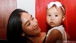Happy Salma dan Putri Kesayangannya