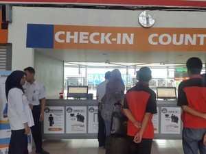 PT KAI Uji Coba Sistem Check In dan Boarding Pass di Stasiun Bandung