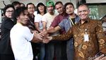 Slank Konser di Lobi Kantor KPK