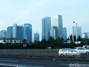 Kantor di Jakarta Mulai Buka, Simak Tips Aman Corona di Transportasi Umum