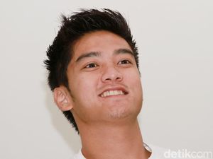 Boy William... Kenapa Suka Banget Makan Gurita Hidup Sih?