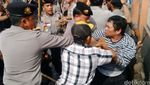 Demo Protes Jalan Rusak Berlangsung Ricuh