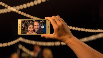 Xperia X tampil dengan kamera utama 23 MP dengan predictive auto focus untuk hasil gambar yang diklaim lebih jernih dan anti blur.  Foto: sony