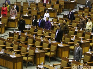 Benarkah Sindiran Presiden ke DPR yang Senang Bahas Banyak UU?