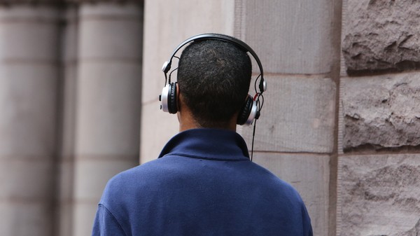 Studi: Tren Lagu Kekinian Semakin Sedih dalam 50 Tahun Terakhir, Apa Penyebabnya?