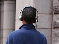 Studi: Tren Lagu Kekinian Semakin Sedih dalam 50 Tahun Terakhir, Apa Penyebabnya?