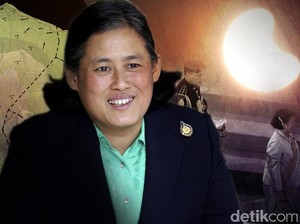 Putri Kerajaan Thailand Saksikan Gerhana Matahari di Ternate