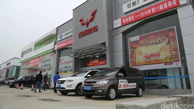 Diler Wuling di China
