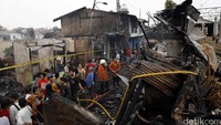 Kebakaran permukiman di Bukit Duri, Jakarta Selatan, berhasil dipadamkan.