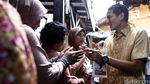 Sandiaga Uno Blusukan ke Rumah Warga