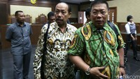 Gugatan praperadilan tersebut dilakukan kuasa hukum Jessica untuk membuktikan tidak sahnya penangkapan dan penetapan tersangka Jessica.