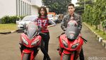 Pose Stefan William dan Natasha Wilona dengan Motor Sport