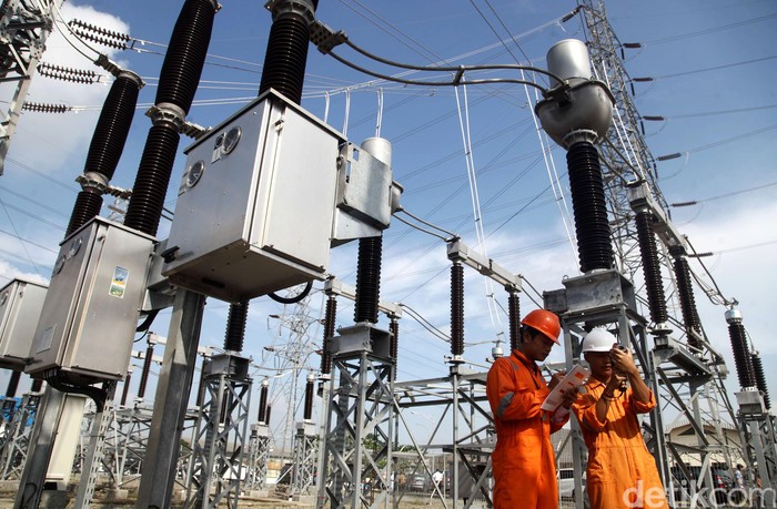 Pulau Ngenang, Batam Kini Teraliri Listrik