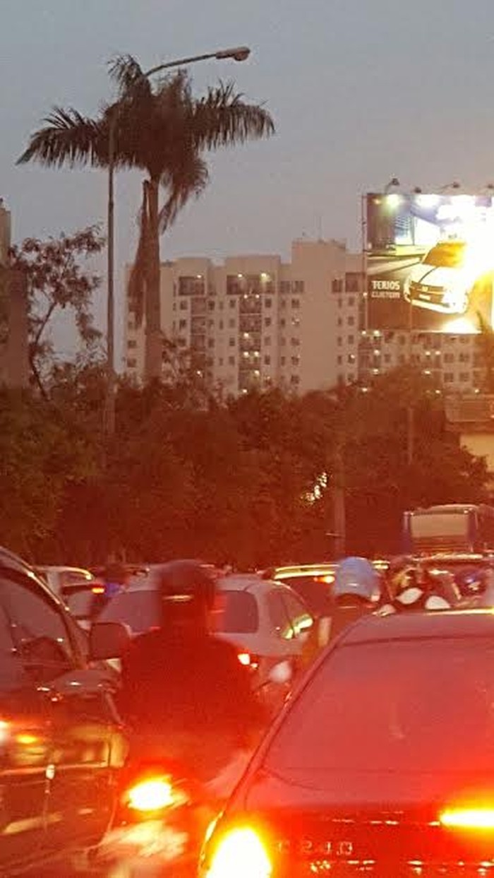 Gundah Gulana, Macet di Jakarta Semakin Menjadi