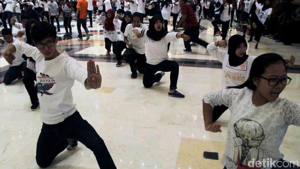 Ratusan Pesilat Unjuk Kebolehan di Amplaz Yogya