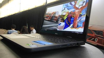 Bentang layar sentuhnya yang besar, yakni 15 inch dan telah mendukung resolusi 4K untuk memanjakan mata gamer. Foto: detikINET/Irna Prihandini