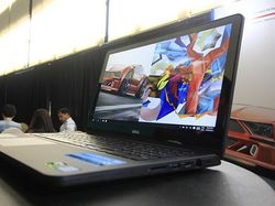 Insipiron 15: Ngegame Oke, Kerja Tetap Lancar