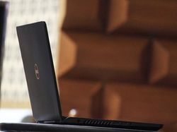 Insipiron 15: Ngegame Oke, Kerja Tetap Lancar