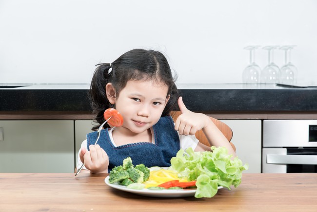 Sering Berikan Bayam pada si Kecil Agar Ia Dapatkan 4 Khasiat Ini