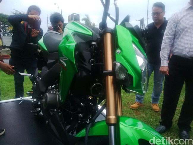 Menjajal Motor Sport Mini Kawasaki Z125, Enak Tidak Ya?