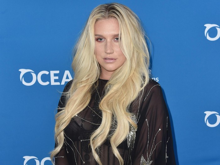 BEVERLY HILLS, CA - SEPTEMBER 28:  Singer Kesha attends the Concert For Our Oceans hosted by Seth MacFarlane benefitting Oceana at The Wallis Annenberg Center for the Performing Arts on September 28, 2015 in Beverly Hills, California.  (Photo by Alberto E. Rodriguez/Getty Images)