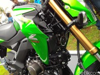 Menjajal Motor Sport Mini Kawasaki Z125, Enak Tidak Ya?