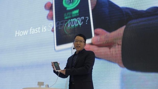 Baterai Ponsel Anyar Oppo Bisa Penuh dalam 15 Menit