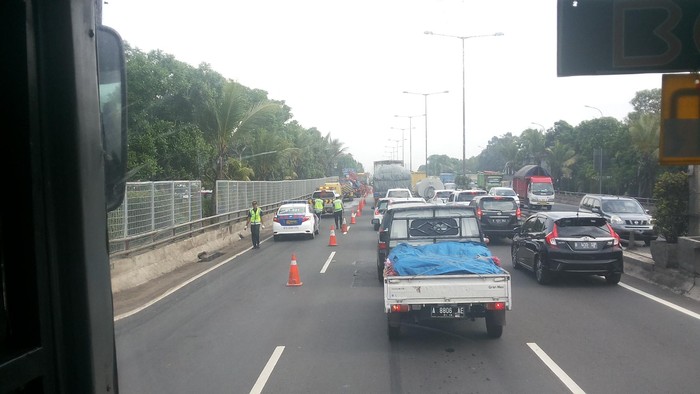Kecelakaan Truk, 2 Lajur Tol Jatinegara Arah Priok Sudah Bisa Dilintasi