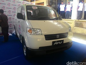 Suzuki Serahkan Beberapa Tipe Kendaraan untuk Diobok-obok Anak SMK