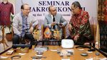 Chatib Basri Hadiri Seminar Makro Ekonomi